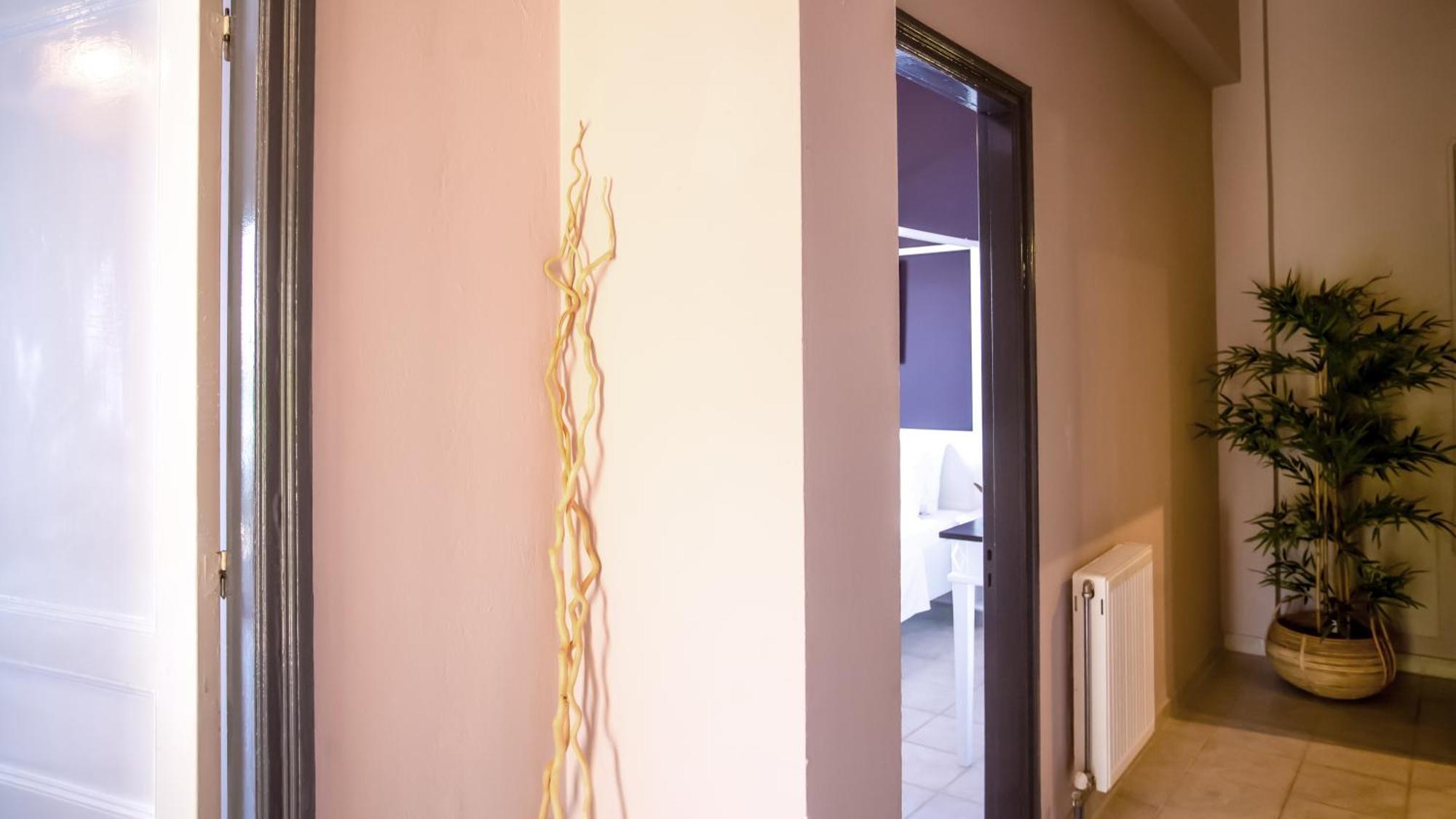 Ionian Kaizer Boutique * Achílleion